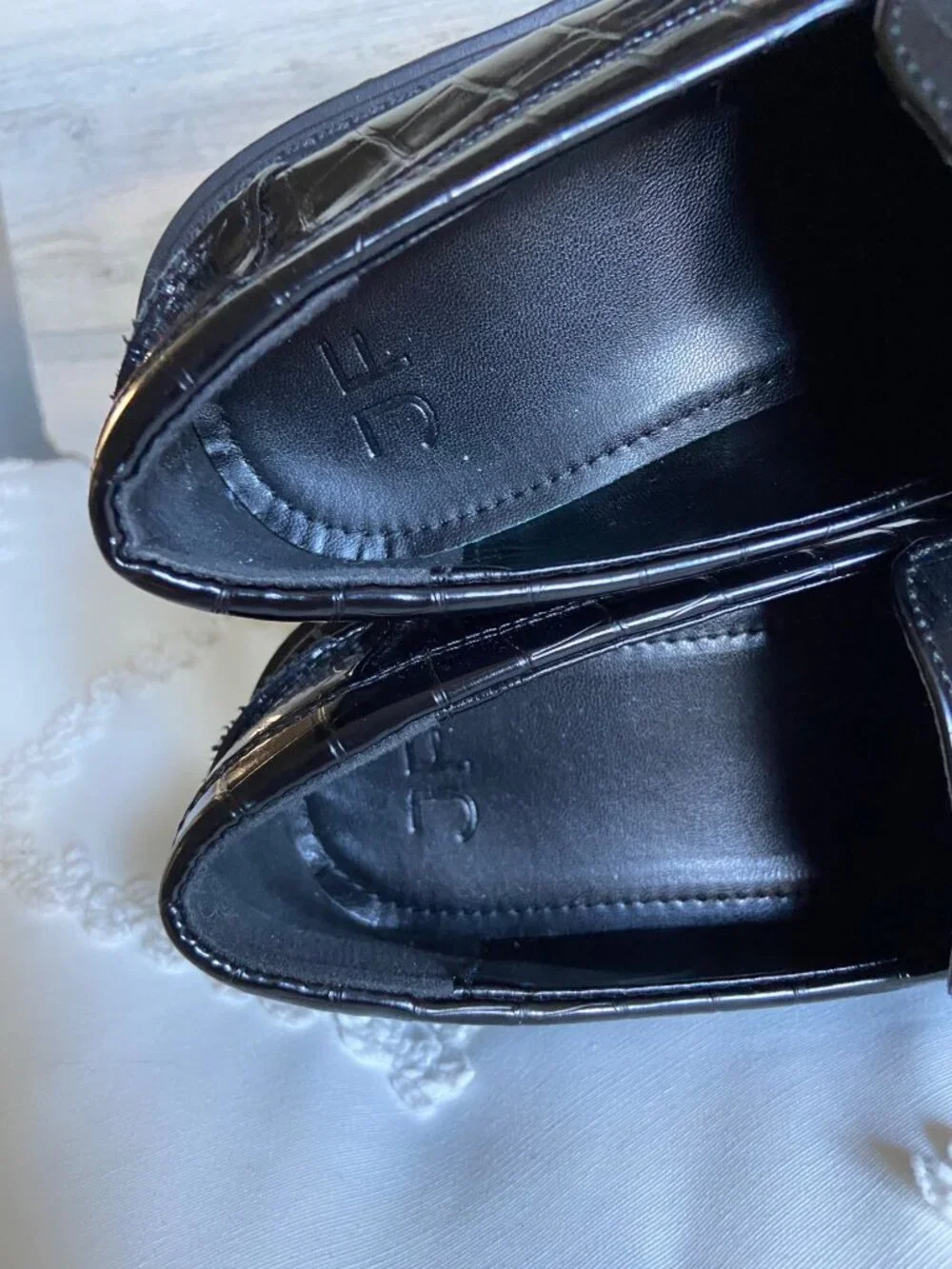 JF Black Croc Embossed Platform Loafers Women's Size 6 Chunky Lug Sole